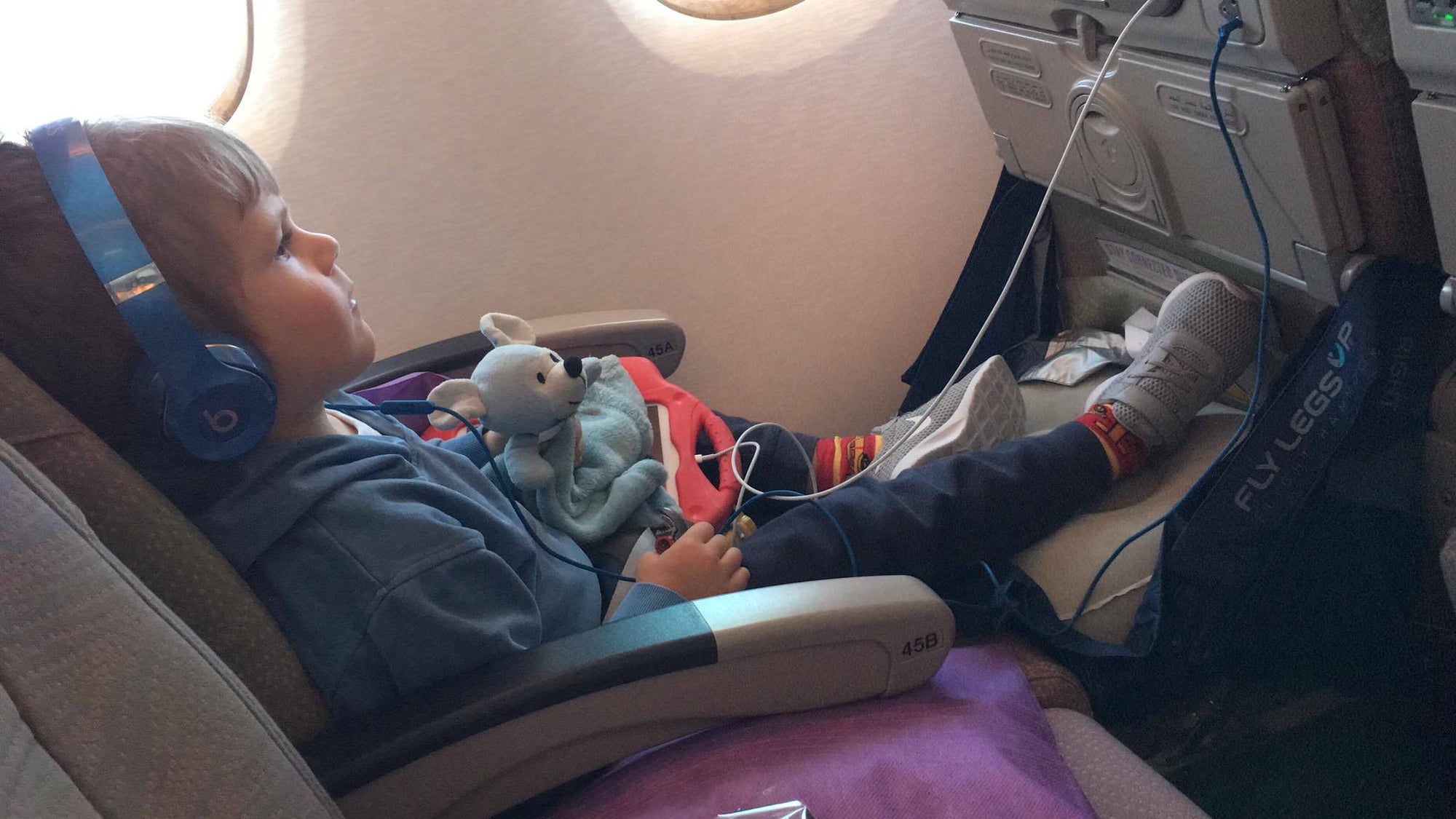 "22 weeks pregnant & managed to actually have a comfy flight" - Beth, Emirates