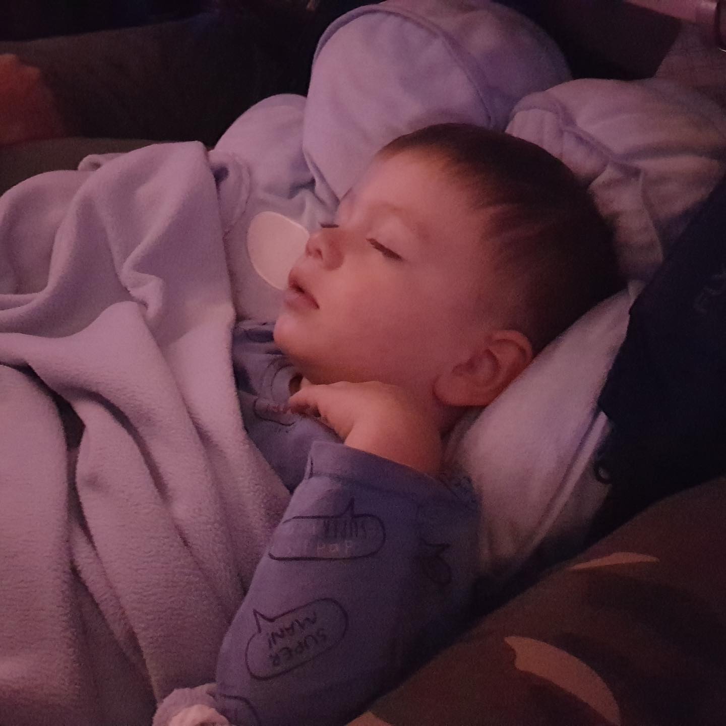 "Slept most of the 2 long flights" - Mummy Iga