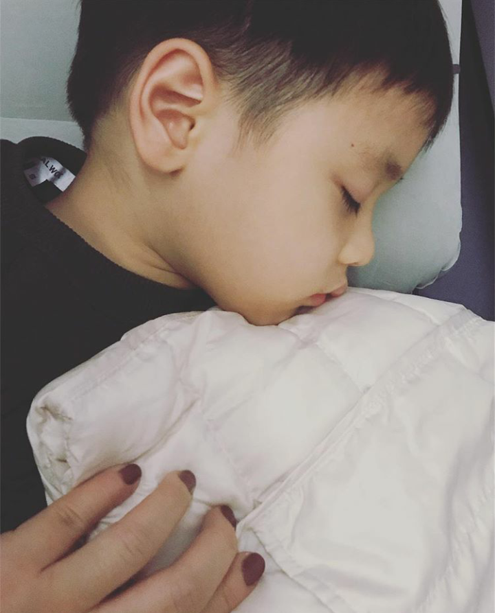 "จ่าย low-cost นอนแบบชั้นธุรกิจ" @thunderborn